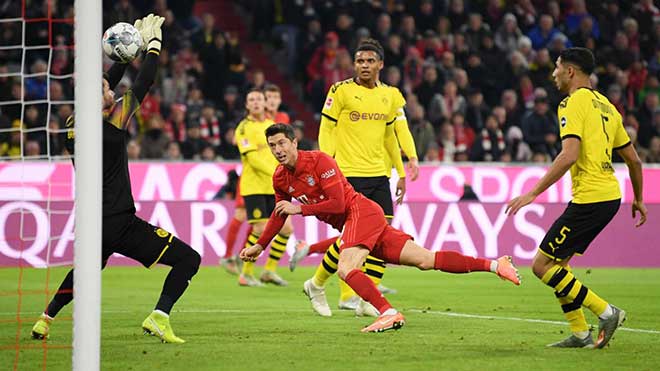 Lewandowski châm ngòi cho chiến thắng đậm của Bayern trong trận "Der Klassiker"