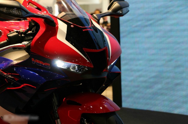 2020 Honda CBR1000RR-R nâng cấp mạnh, vô đối dải phân khối 1000cc - 4
