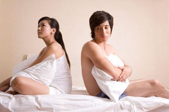 Dở khóc dở cười vợ chồng phải vạch phấn giữa nhà, người đòi hỏi sex cao, kẻ nhu cầu ít - 4