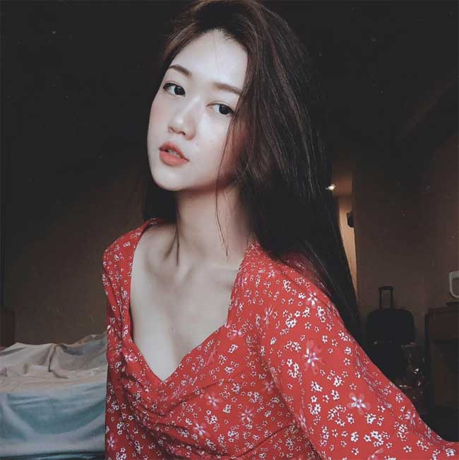 ... và cũng vô cùng nữ tính, yêu kiều, tôn nét đẹp thanh tú.