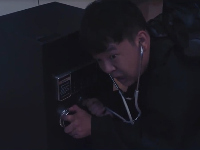 Video Clip Cười - Có năng khiếu làm bác sĩ nhưng dòng đời "xô đẩy" làm... ăn trộm