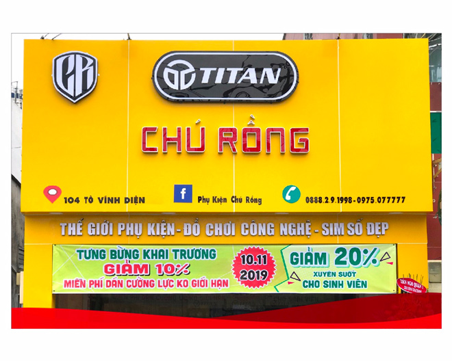 Chân dung hoa khôi nét đẹp sinh viên bán phụ kiện 0 đồng - 4