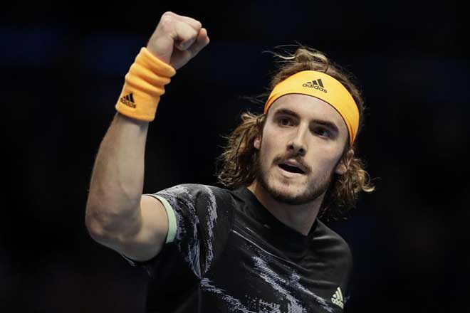 Tsitsipas lên lưới rất hiệu quả trong trận thắng Medvedev