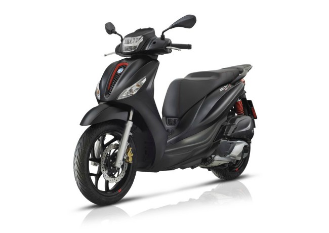 Trên xe trang bị hệ thống Piaggio MIA đem tới khả năng kết nối tốt với điện thoại thông minh.