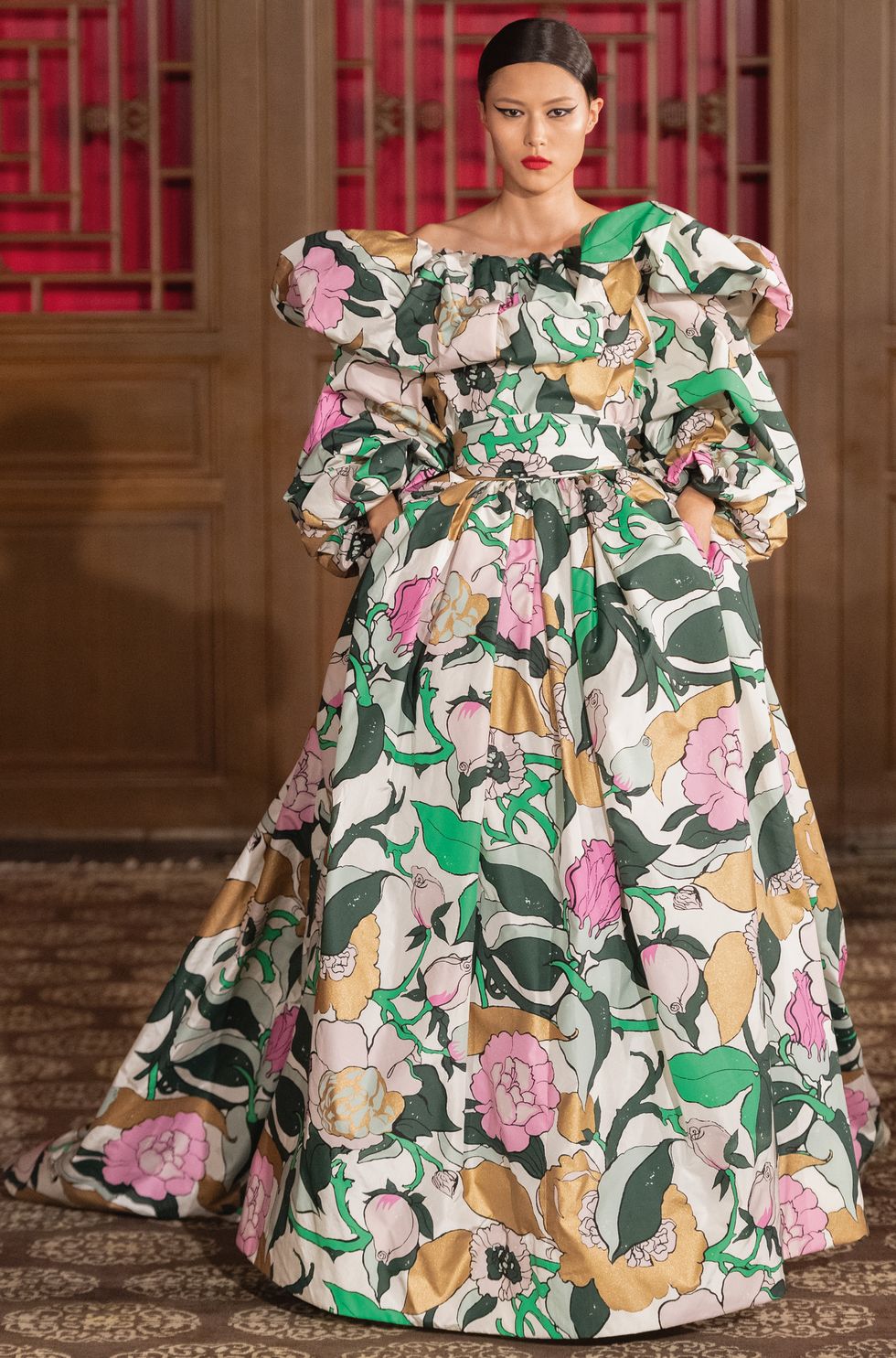 Ngất ngây với bộ sưu tập xa xỉ rất phương Đông của Valentino - 11