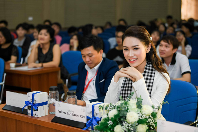 Diễn viên Phương Oanh, người đẹp Ngọc Vân tâm đắc nhất cuốn sách quý “Đắc nhân tâm” - 5