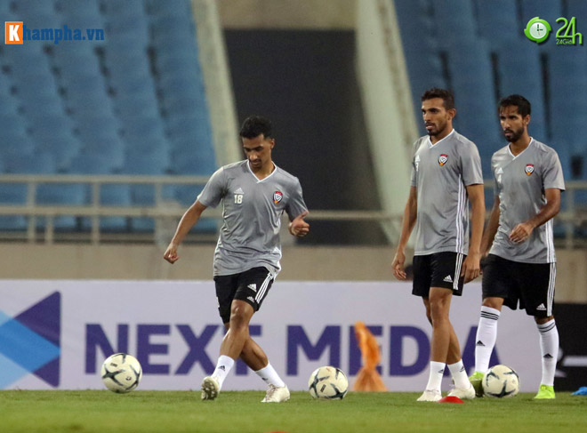 UAE đổi lịch tập trước đại chiến ĐT Việt Nam: Chơi chiêu giấu bài? - 11