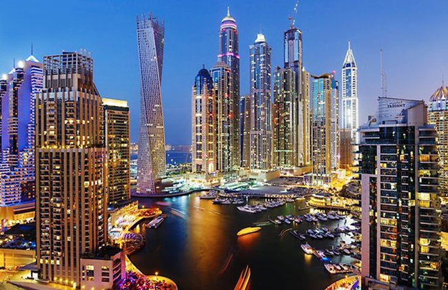 Trong số các tiểu vương quốc ở UAE, Dubai có lẽ là cái tên nổi tiếng nhất. Đây là thành phố giàu có, sang chảnh. 