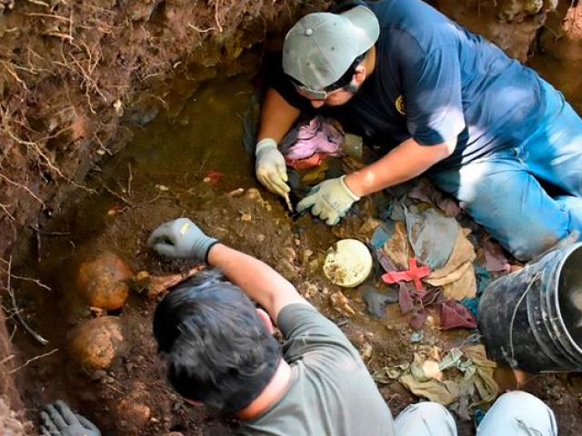 Thế giới - Phát hiện 20 bộ xương nạn nhân của băng đảng tàn bạo nhất thế giới