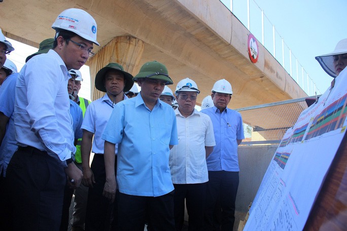 Tin tức trong ngày - Vì sao nguyên giám đốc dự án đường cao tốc Đà Nẵng - Quảng Ngãi bị bắt?