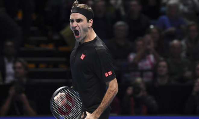 Roger Federer đã xuất sắc vượt qua Djokovic để tiến vào bán kết ATP Finals 2019