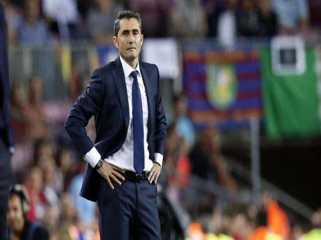 Bóng đá - Tin HOT bóng đá tối 15/11: HLV Valverde quyết bám trụ Barca