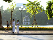 Tin tức trong ngày - Cuối tuần, miền Bắc hửng nắng, miền Nam mưa dông vài nơi