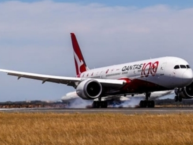 Du lịch - Chuyến bay đặc biệt phá hai kỷ lục thế giới