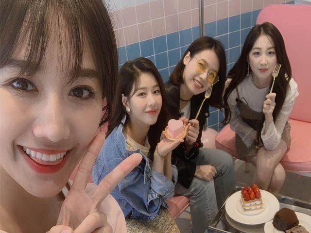 Giải trí - Hari Won khám phá những địa điểm ăn chơi siêu hot tại quê nhà