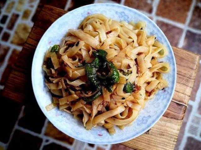 Ẩm thực - Phở xào cực ngon, cực nhanh cho sáng đầu tuần bận rộn