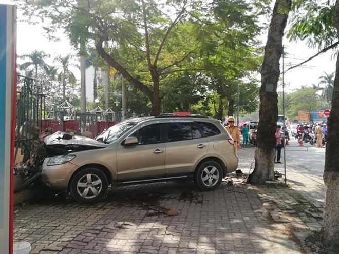 Hiện trường vụ tai nạn giao thông. Ảnh: X.L