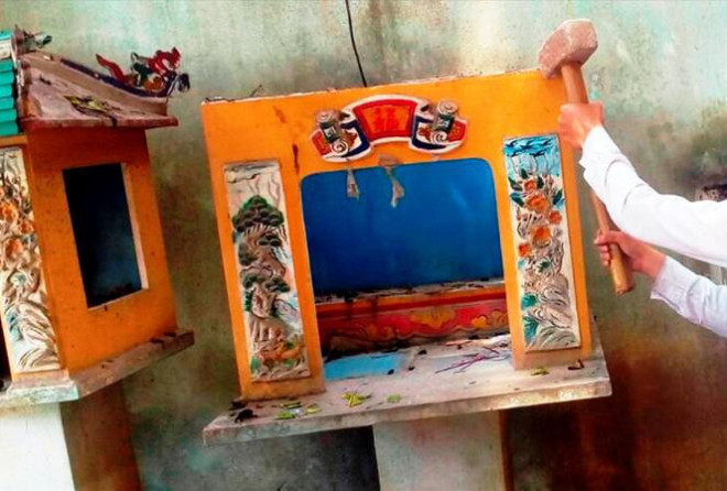 Nơi thờ tự truyền thống bị thành viên “hội thánh” đập phá trái thuần phong, đạo lý