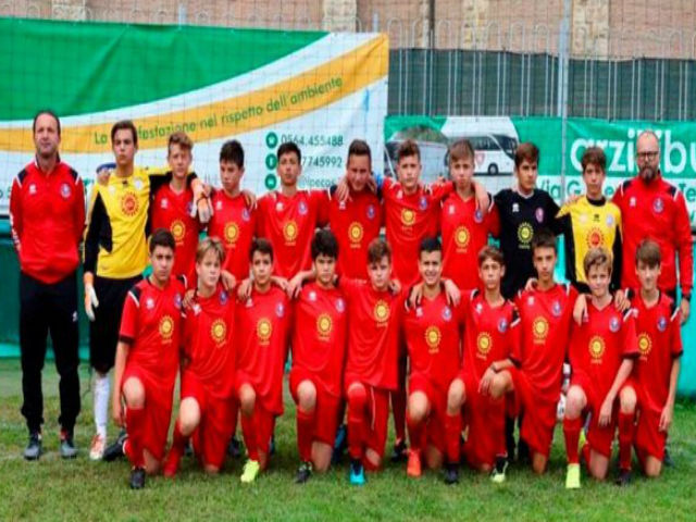 Bóng đá - Đội bóng thắng siêu đậm 27-0, HLV vẫn bị sa thải vì lý do cực sốc