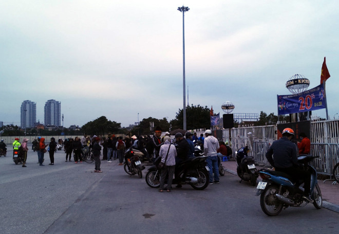 Người hâm mộ cần tỉnh táo để tránh mua phải vé giả.