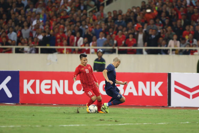 Trận đại chiến giữa ĐT Việt Nam và ĐT
Thái Lan hấp dẫn nhưng không kém phần quyết liệt