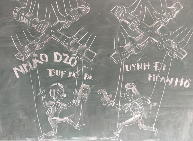 Bức tranh lên án hành động a dua, sống ảo từ Facebook của rất nhiều bộ phận giới trẻ hiện này, thông qua tác phẩm thầy Hùng mong muốn các em nhỏ nên dùng mạng xã hội có ý nghĩa hơn