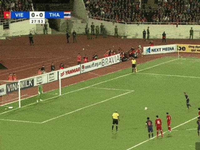 Tin tức trong ngày - Dân mạng “phát sốt” với “người nhện” Đặng Văn Lâm trong trận Việt Nam - Thái Lan