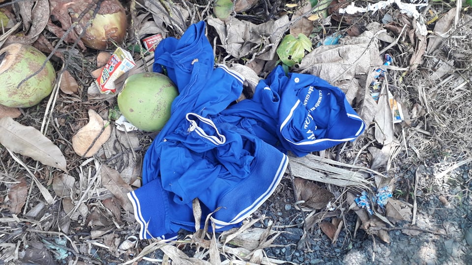 Các học viên đã cởi bỏ quần áo trên đường bỏ trốn.