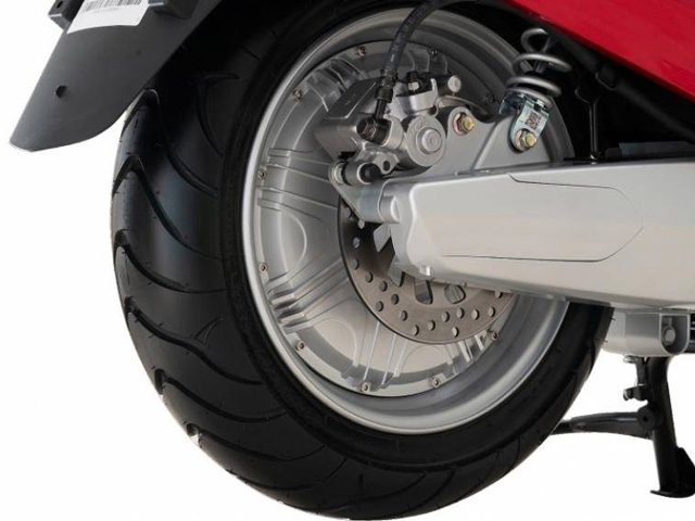 Thế giới xe - Ban hành 3 quy chuẩn quốc gia về ắc quy, động cơ xe máy và xe đạp điện