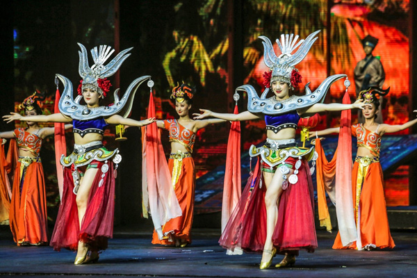 Một trong những show diễn nổi tiếng được dàn dựng bởi bàn tay tài ba của Đạo diễn Trương Nghệ Mưu