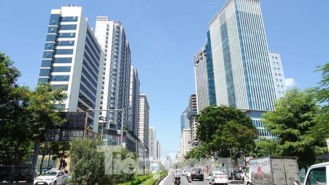 Cao ốc "mọc" tua tủa 2 bên tuyến đường Lê Văn Lương.