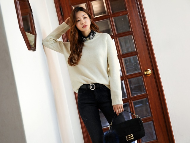 Thời trang bốn mùa - 4 mẫu áo len thanh lịch hợp mặc đi làm