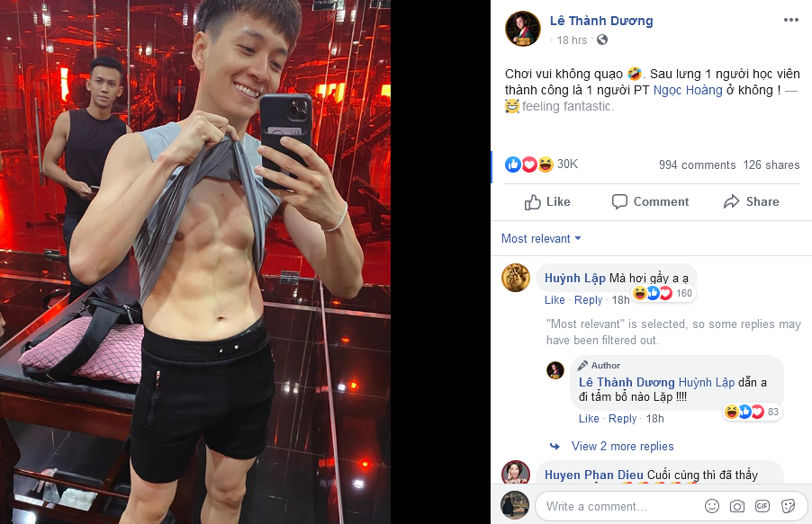 Bị chê bụng mỡ, Ngô Kiến Huy khoe body sáu múi - 1