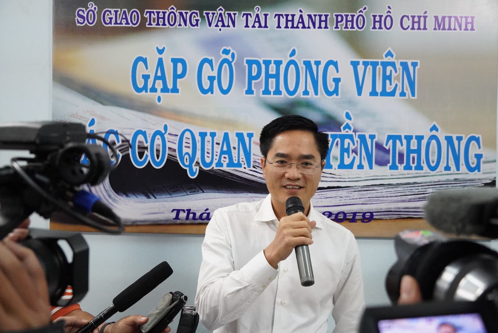 Ông Trần Quang Lâm cho biết đơn vị đầu tư khi xây cầu bộ hành tại địa điểm mới nhưng không trình thiết kế cho Sở GTVT