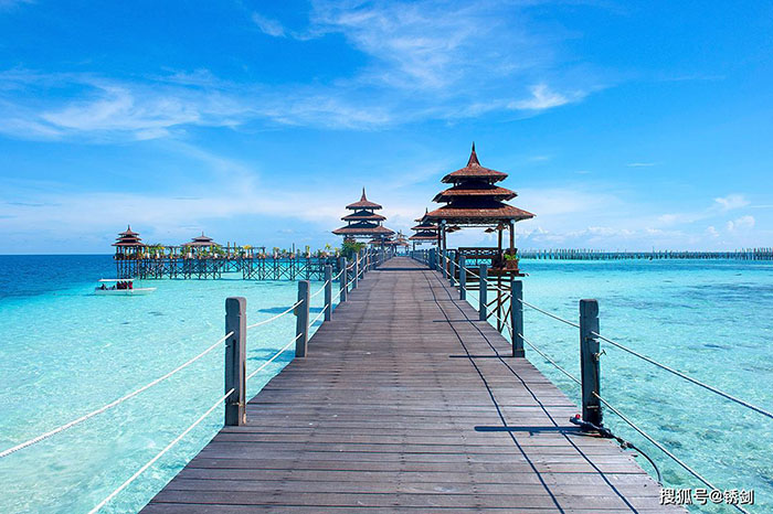 Thiên đường nghỉ mát đẹp bất chấp bốn mùa ở Malaysia - 3