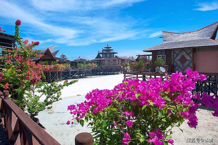 Thiên đường nghỉ mát đẹp bất chấp bốn mùa ở Malaysia - 4