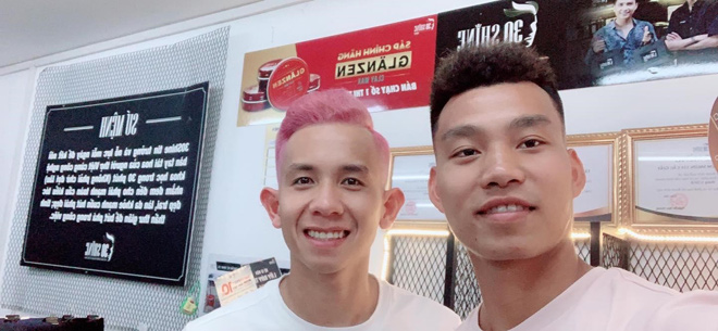 Đọ kiểu tóc dàn sao ĐT Việt Nam, nhìn qua tưởng khác nhau nhưng đều chung một điểm không hẹn mà gặp - 1