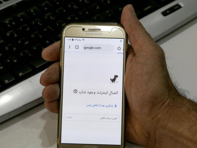 Thế giới - Iran: Giá nhiên liệu tăng 300%, cắt toàn bộ Internet trong nước