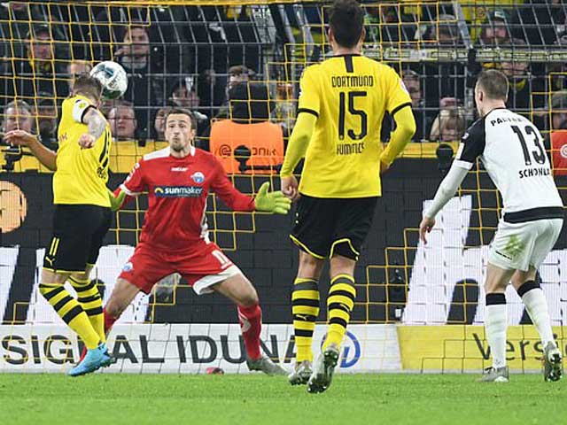 Dortmund chơi vô cùng hớ hênh trong hiệp 1