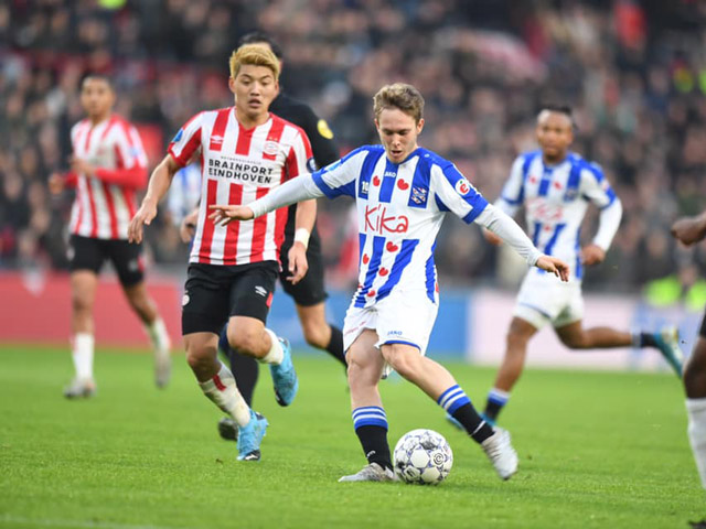 Bóng đá - Văn Hậu lỡ dịp tái ngộ SAO Nhật Bản, Heerenveen nỗ lực đấu Á quân Hà Lan