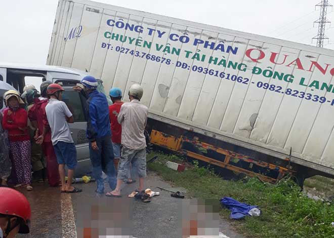  Hiện trường vụ tai nạn giao thông. Ảnh: Như Quỳnh