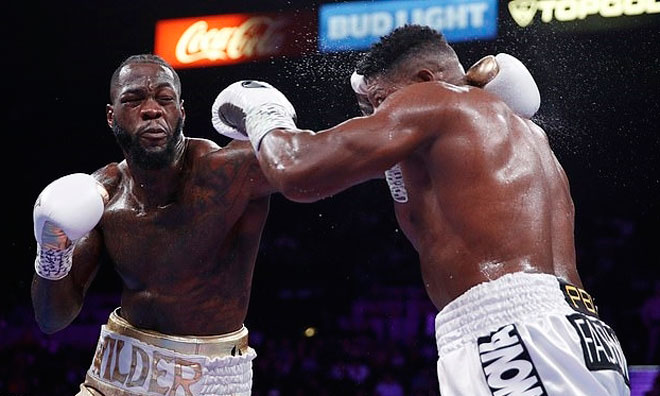 Wilder quá mạnh