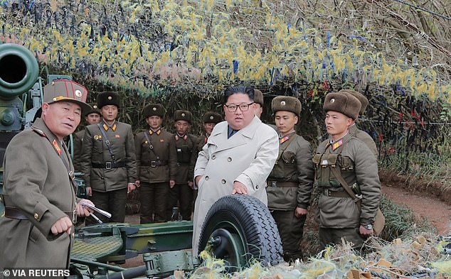 Đơn vị pháo binh Triều Tiên dường như đã khai hỏa trong chuyến thăm của ông Kim.