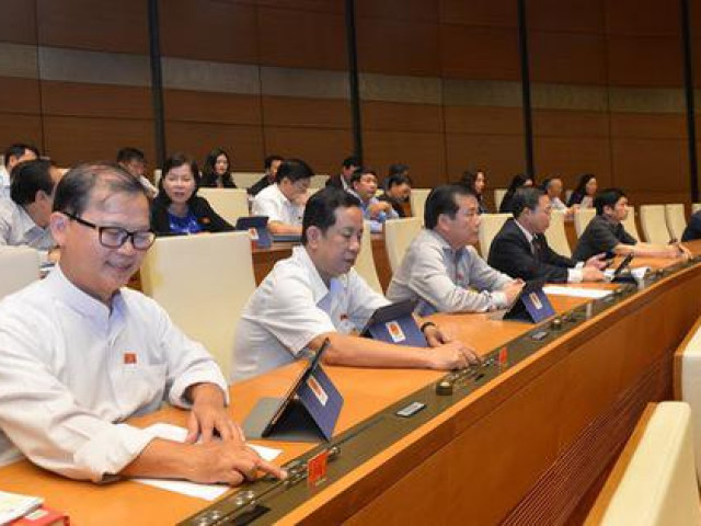 Tin tức trong ngày - Bỏ chế độ viên chức suốt đời: Trường hợp nào được ngoại lệ?