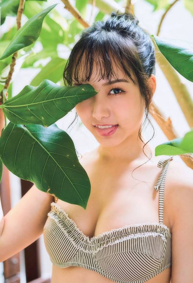 Trước khi chụp bộ hình này, người đẹp đã thực hiện chế độ ăn kiêng để có vóc dáng đẹp nhất.