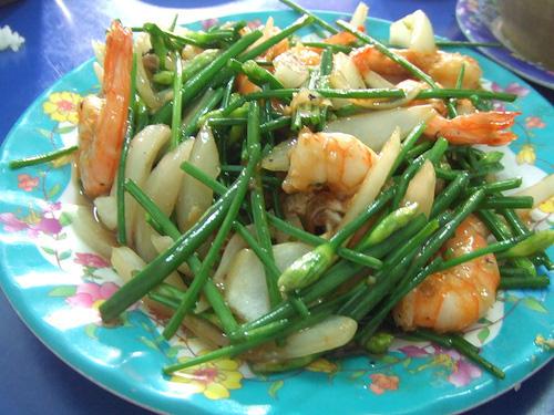 Món hoa hẹ xào tôm mực. Ảnh minh họa
