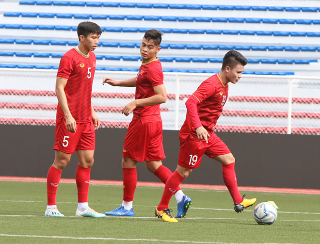 Quang Hải, Văn Hậu “luyện công” quyết tranh nhất bảng với U22 Thái Lan - 8