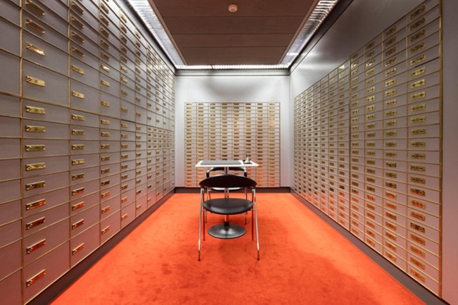 Phát ngôn viên của Swiss Gold Safe - Ludwig Karl cho hay, nhu cầu đặc biệt tăng với các hộp ký gửi an toàn từ khi bắt đầu cung cấp vào năm 2015 và nhu cầu tăng mạnh từ cuối mùa hè năm nay.&nbsp;