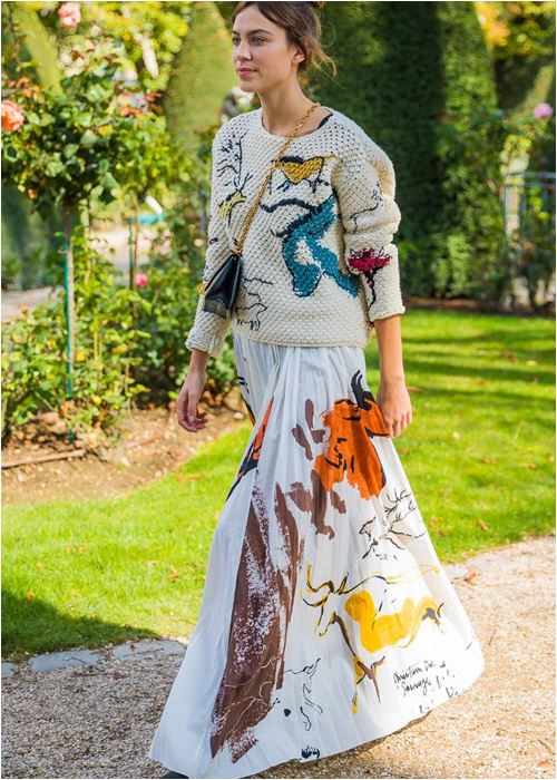 3 cách để trời lạnh co ro vẫn tự tin mặc váy điệu đà - 1