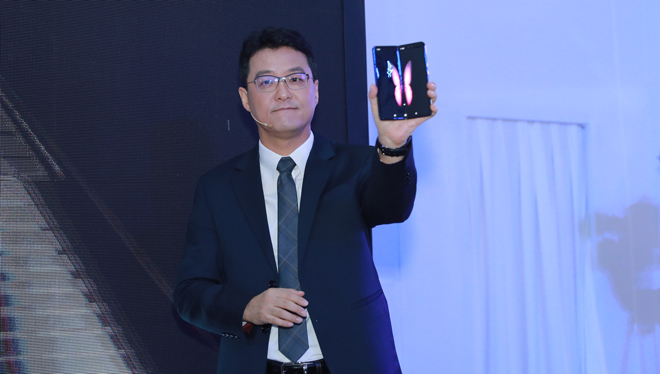 Ra mắt smartphone xa xỉ Galaxy Fold: “Ông vua” mới của công nghệ cao cấp - 4
